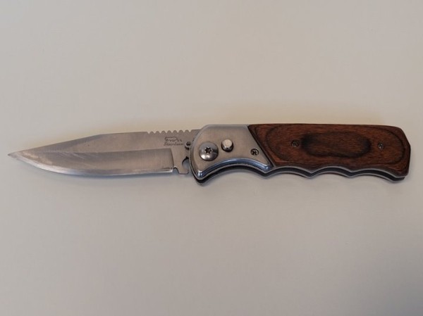 В аэропорту Гамбурга у белоруса конфисковали нож В аэропорту Гамбурга у белоруса конфисковали нож