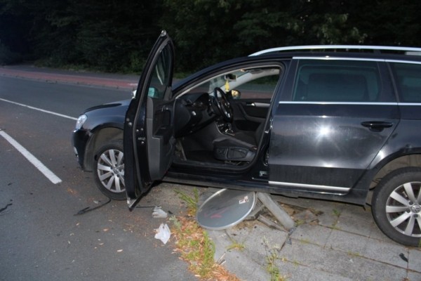 В Германии в уходившем от полиции авто нашли документы белоруса В Германии в уходившем от полиции авто нашли документы белоруса