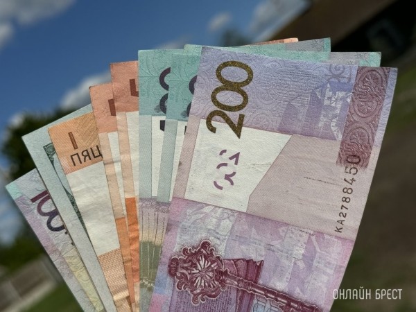 Кто в Беларуси зарабатывает больше всех — смотрим зарплатную статистику Кто в Беларуси зарабатывает больше всех — смотрим зарплатную статистику