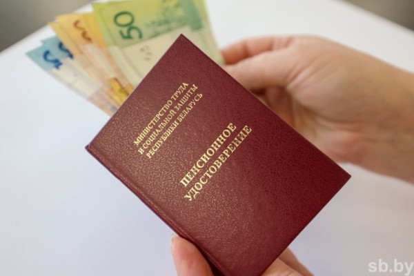 Работающим пенсионерам отменили ограничения по размеру пенсий – указ подписан Работающим пенсионерам отменили ограничения по размеру пенсий – указ подписан